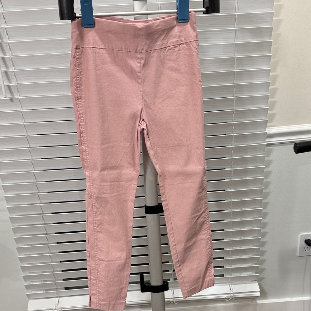 Cropped Pink Ankle Pants with Comfortable Waistband